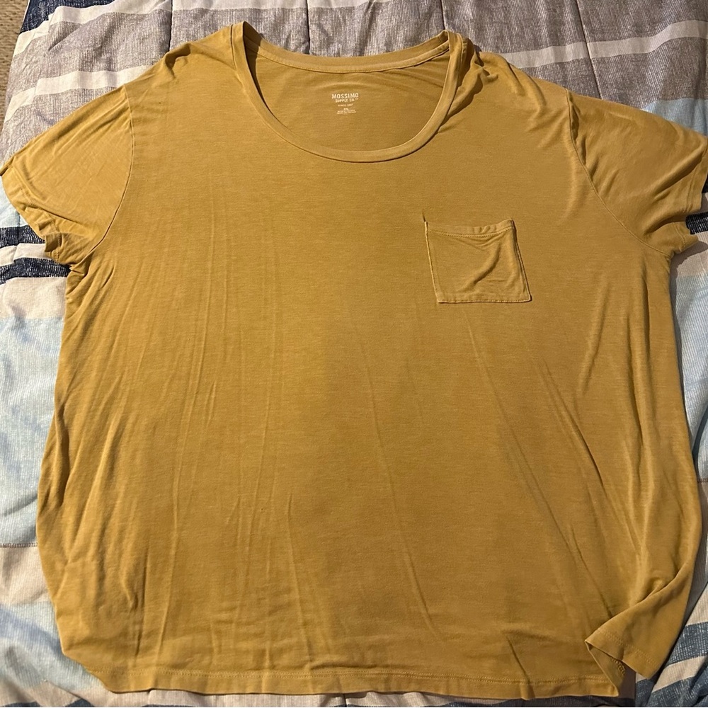 Mossimo Supply Co Yellow Short Sleeve Tee